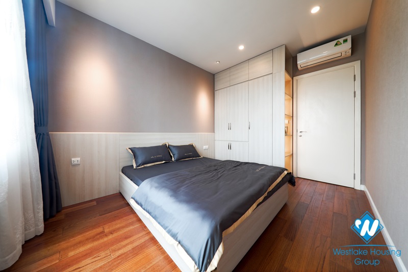 Cozy 2-bedroom apartment with stunning city view in Cau Giay